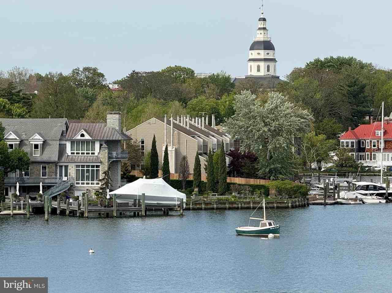 1 President Point Dr - Photo 3 of 36