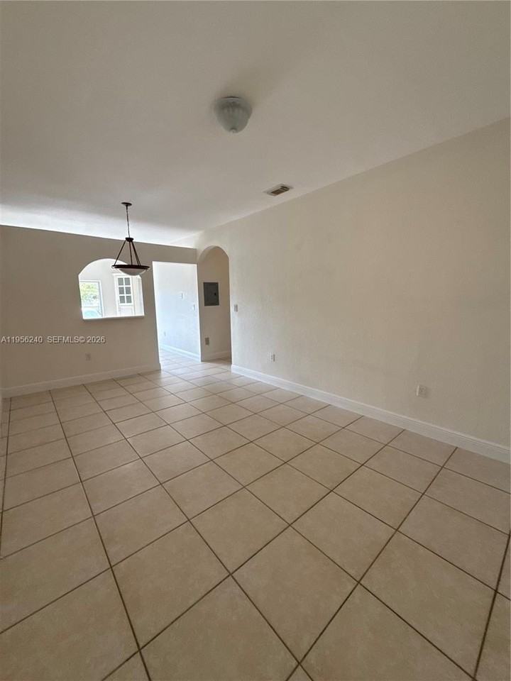 6912 Nw 179th St #106 - Photo 4 of 22