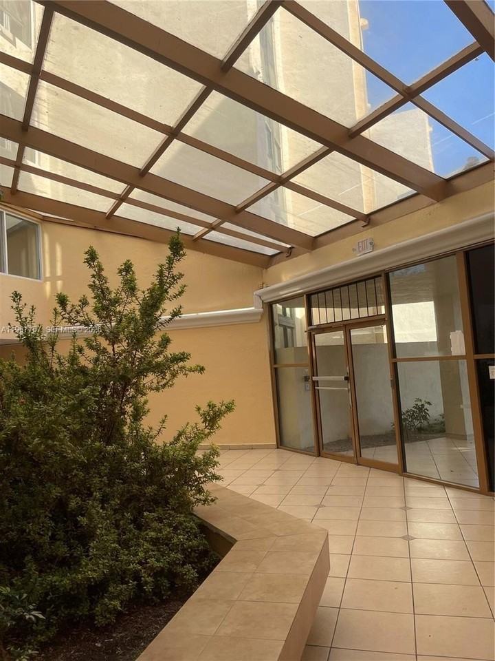 2055 Sw 122nd Ave #531 - Photo 6 of 19