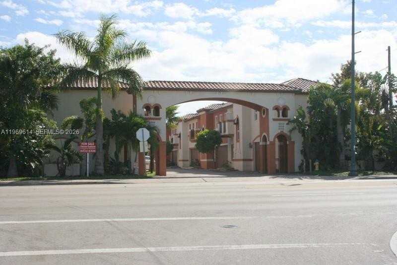 5988 Sw 8th St #2 - Photo 7 of 8