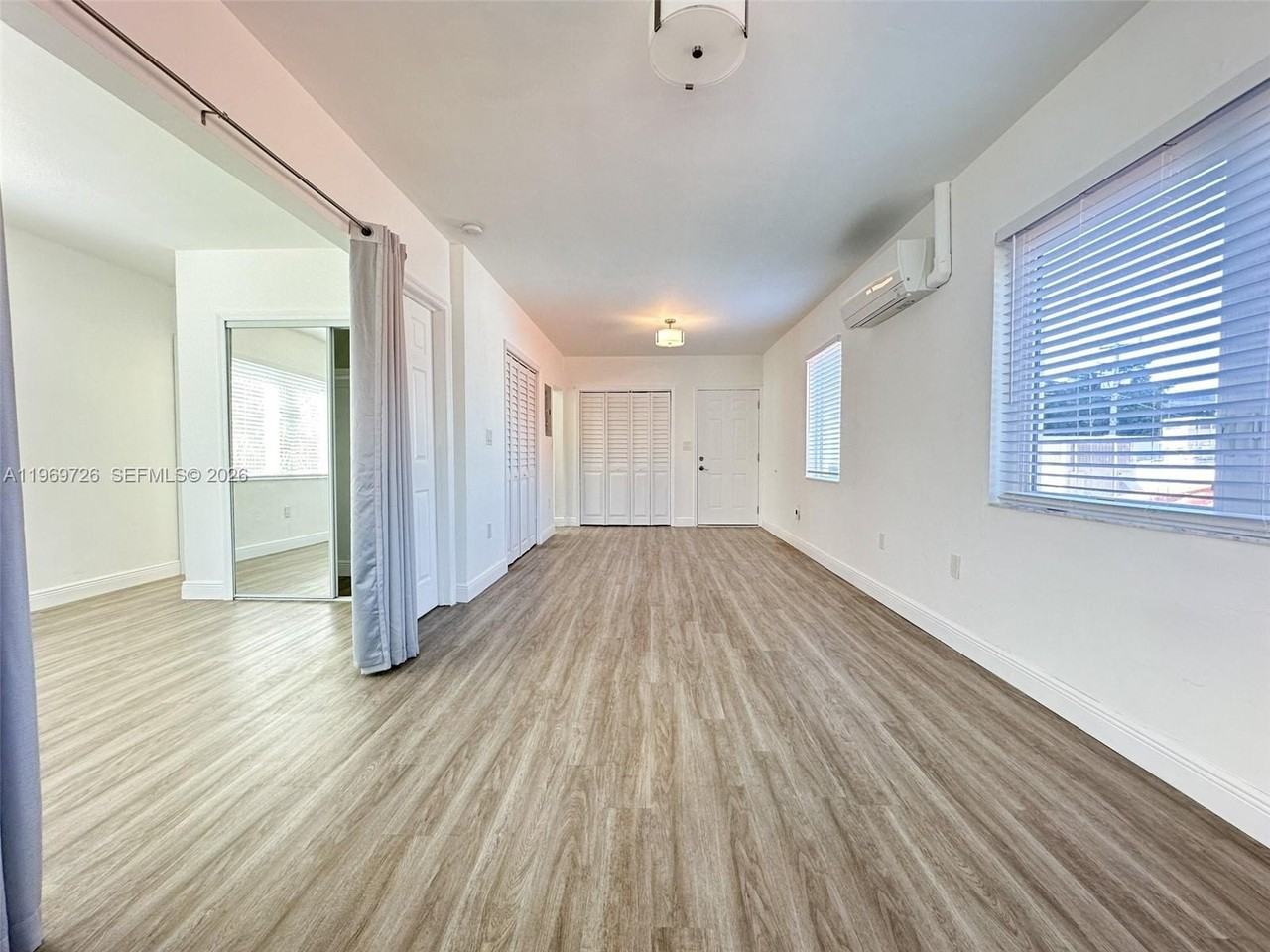 350 Minorca Ave #1 - Photo 5 of 18