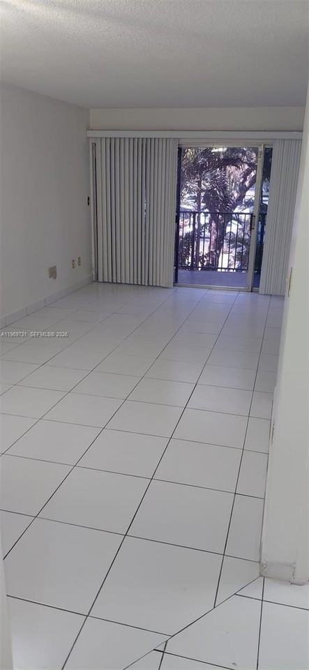 140 Nw 87th Ave #G219 - Photo 5 of 16