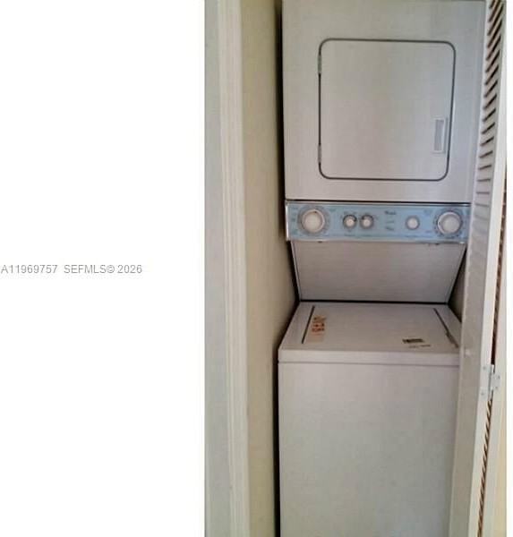 2418 Liberty St #A - Photo 3 of 8