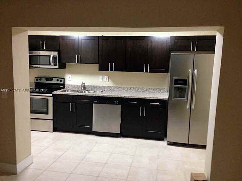 2418 Liberty St #A - Photo 5 of 8