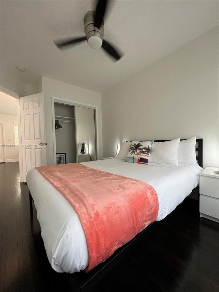 620 Jefferson Ave #4 - Photo 7 of 18