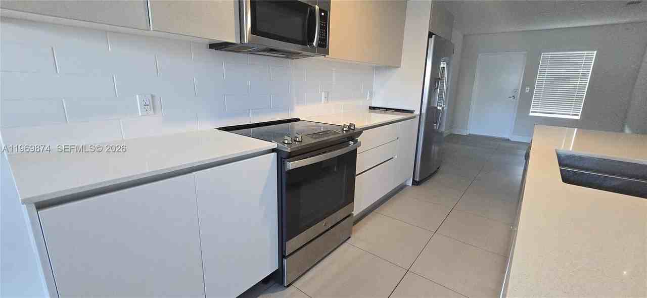 2535 Ne 193rd St #3104 - Photo 5 of 36