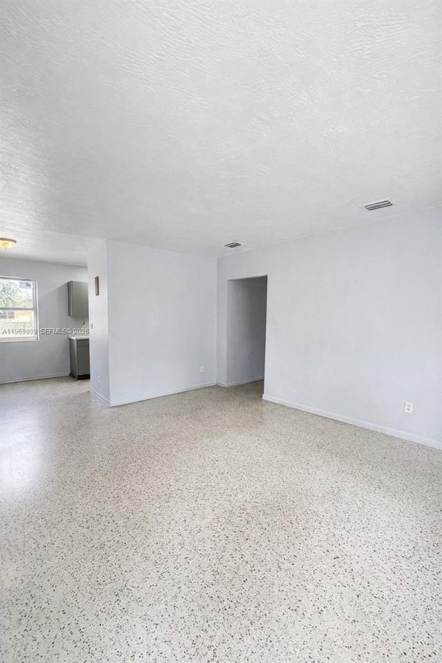 1801 Nw 82nd St - Photo 3 of 9