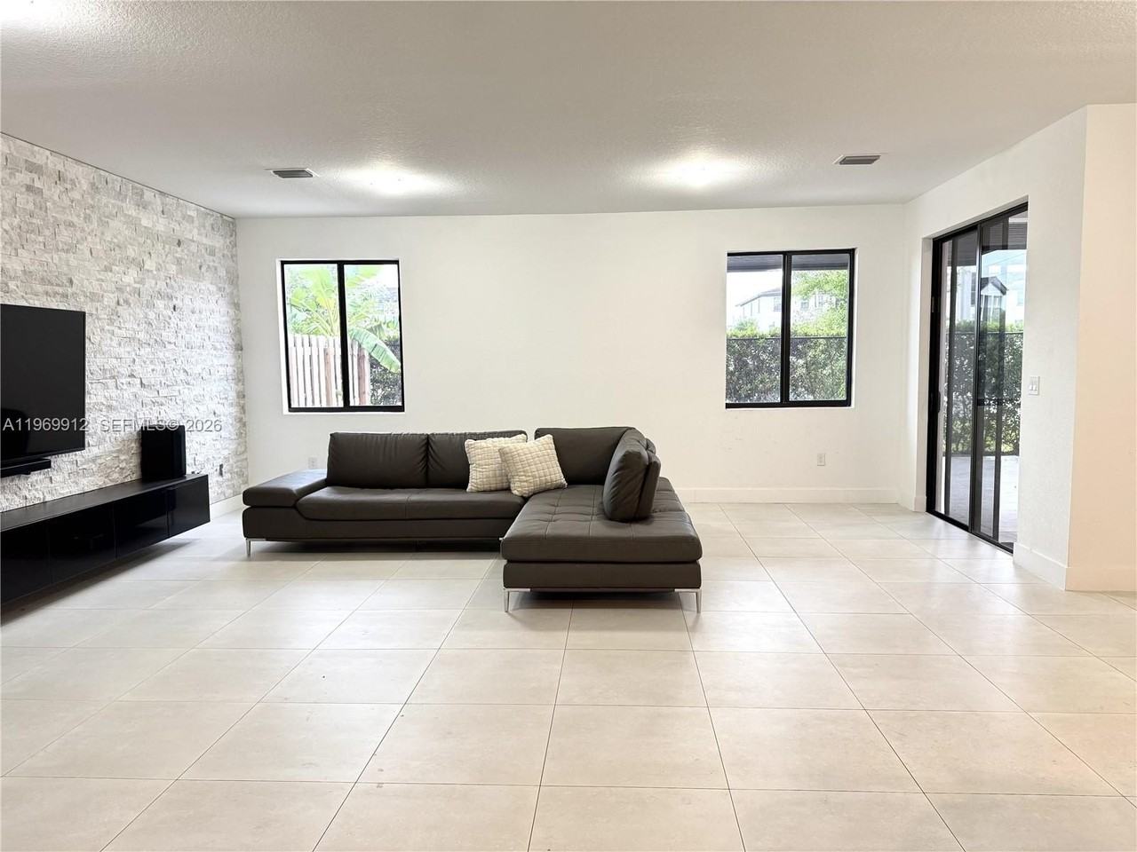 13627 Sw 157th Ct #13627 - Photo 6 of 18