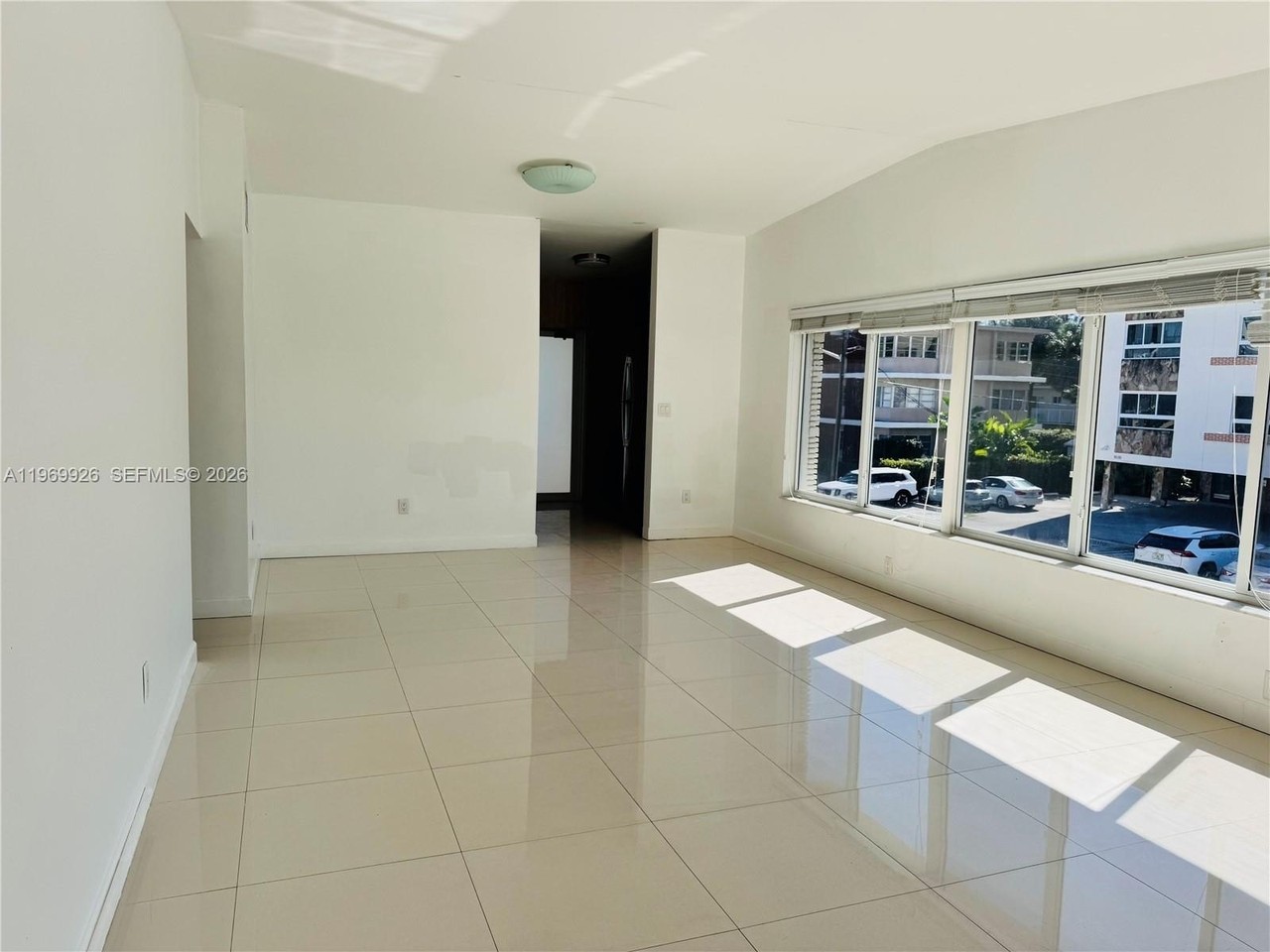 1035 94th St #4 - Photo 5 of 8