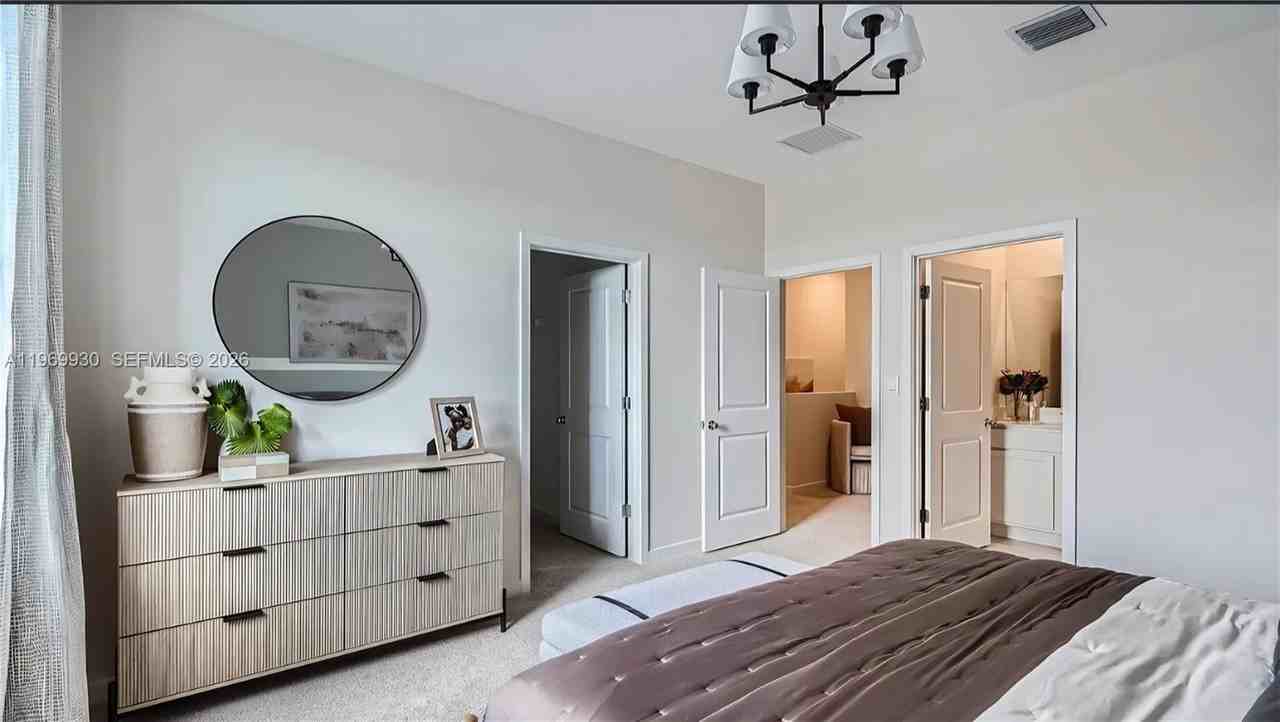 1114 Sw 9th Ave #0 - Photo 3 of 50