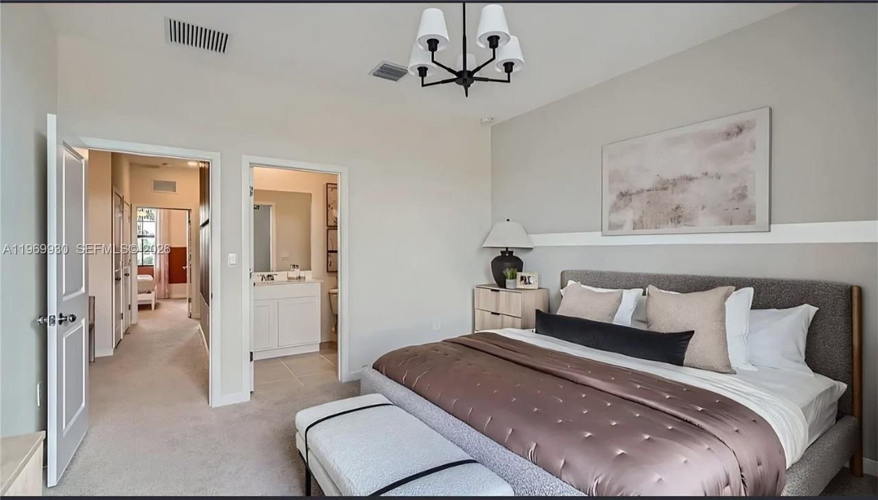 1114 Sw 9th Ave #0 - Photo 5 of 50