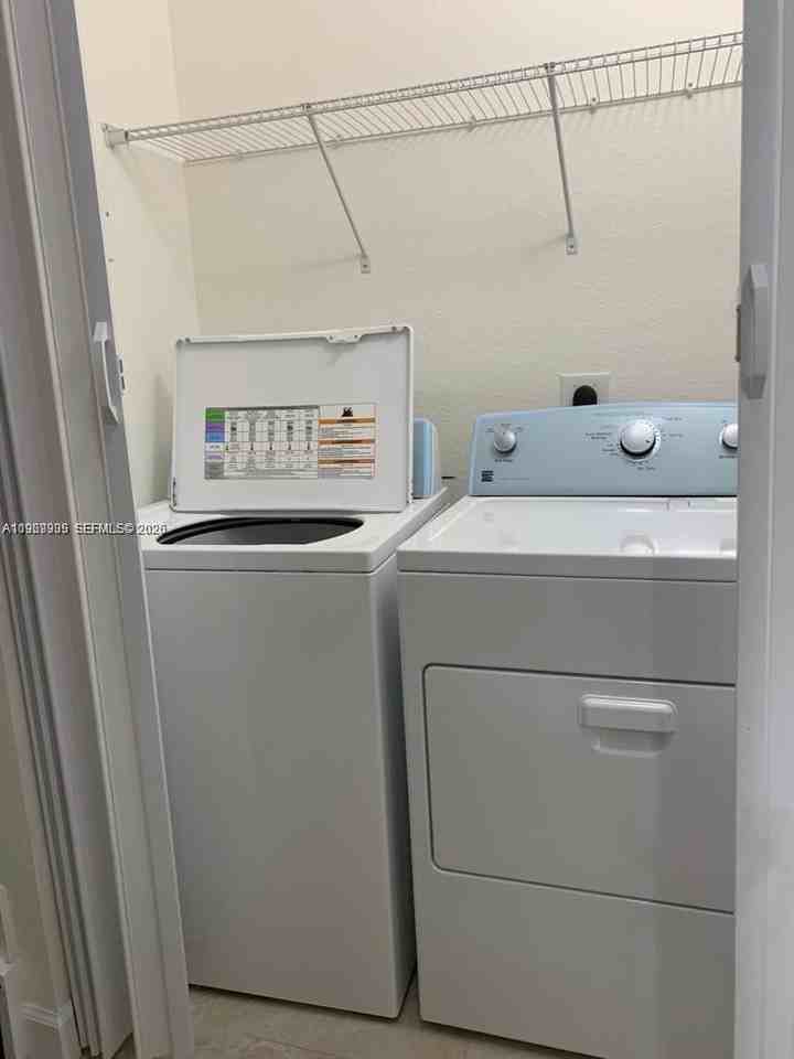 290 Nw 109th Ave #207 - Photo 6 of 9