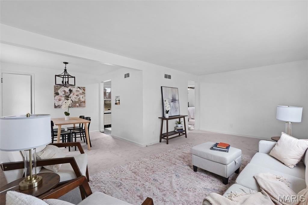 813 Chain Of Rocks Dr - Photo 6 of 20