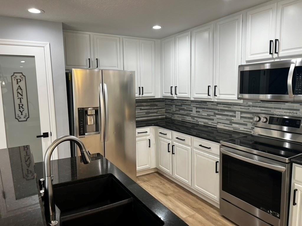 2705 Wild Tamarind Blvd - Photo 5 of 23