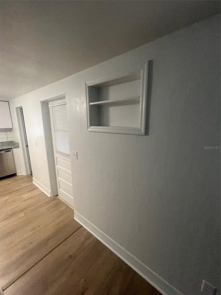 255 E Pomelo St - Photo 3 of 20