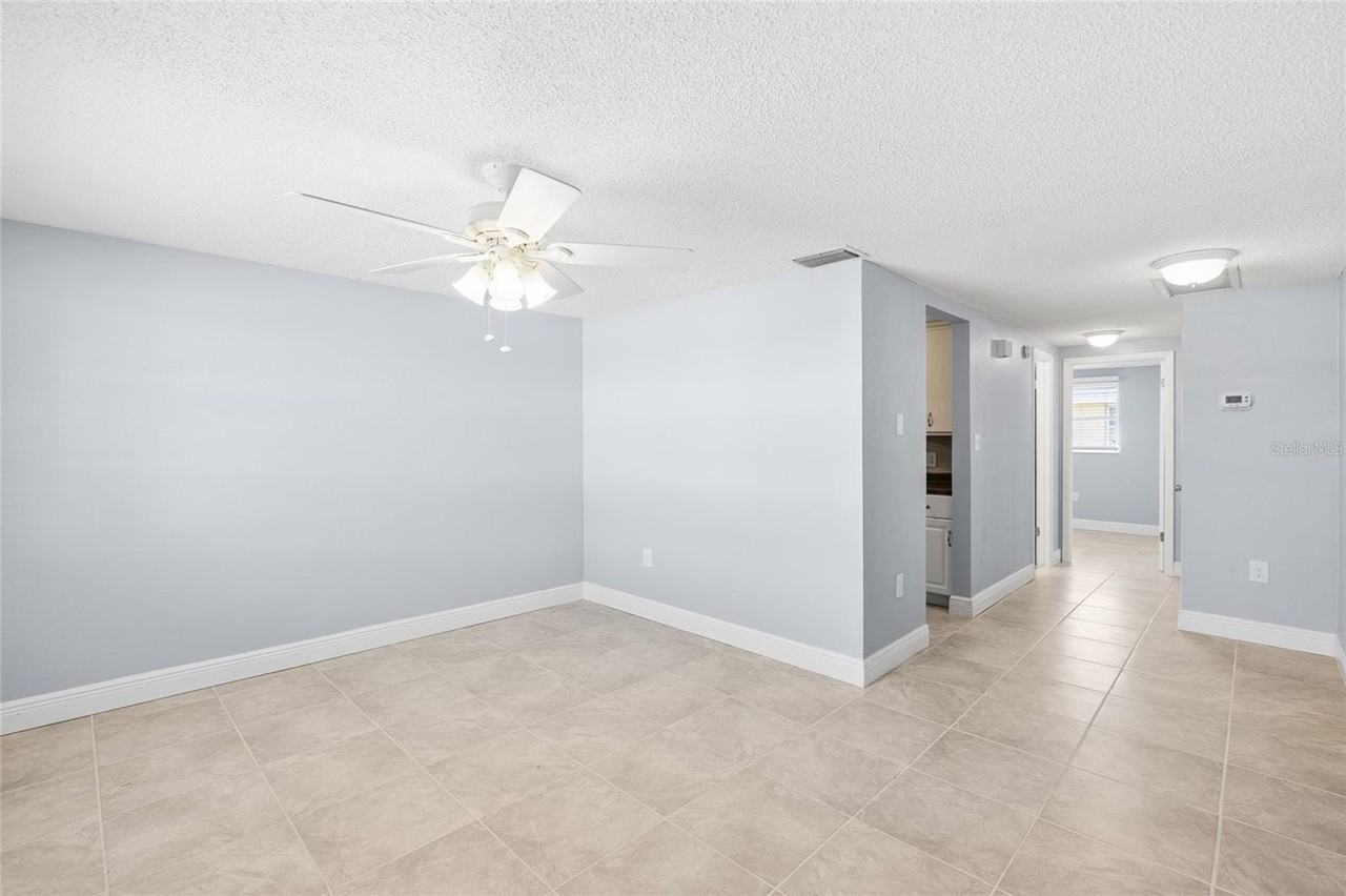 4948 Getner St - Photo 7 of 20