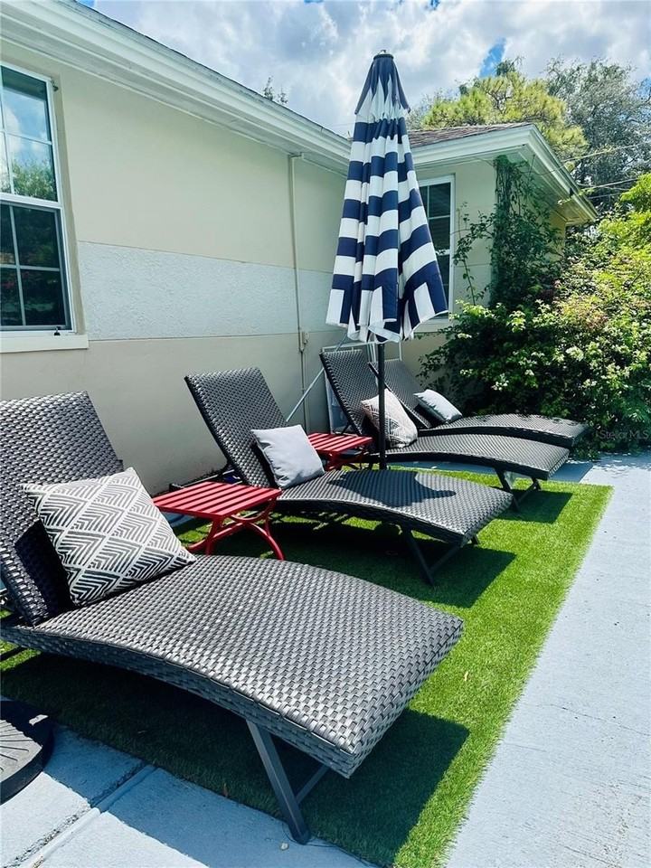 1108 E Chelsea St - Photo 2 of 45