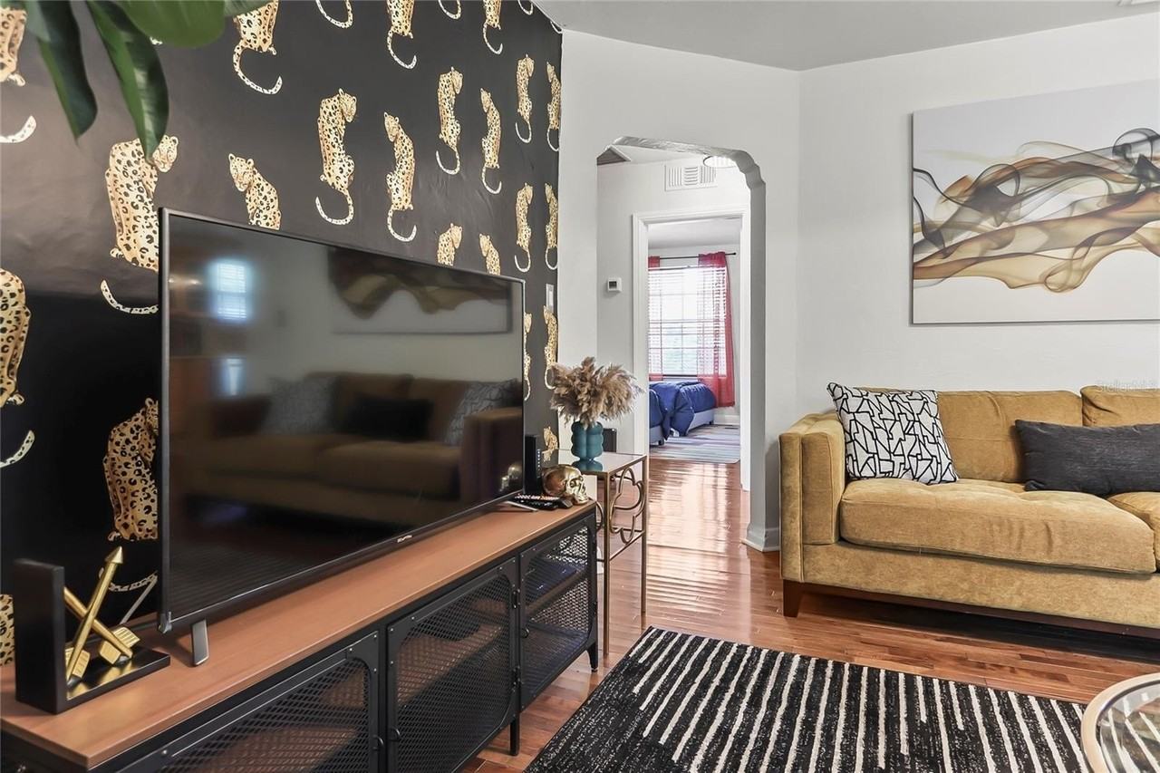 1108 E Chelsea St - Photo 6 of 45