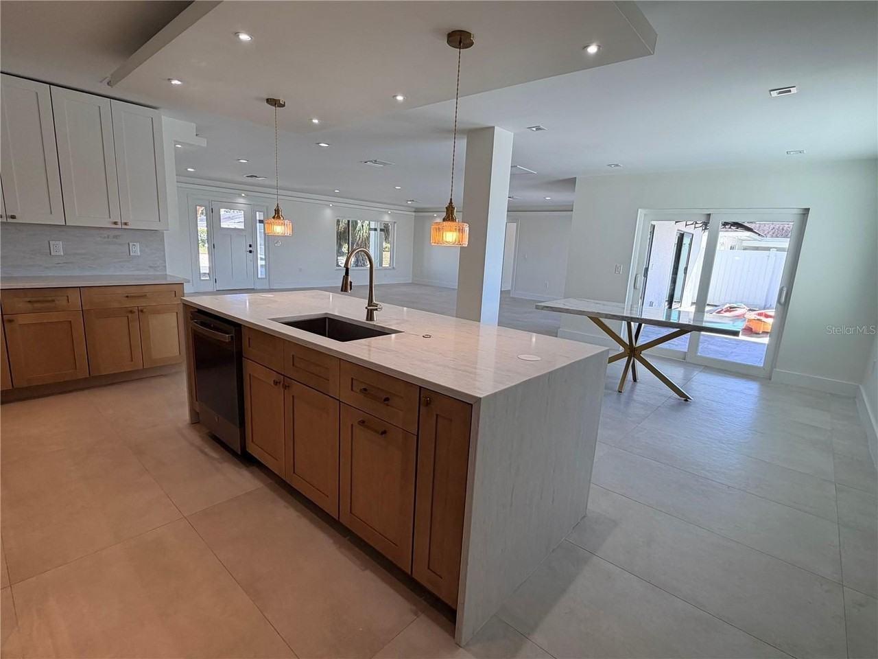 3918 Doral Dr - Photo 5 of 21