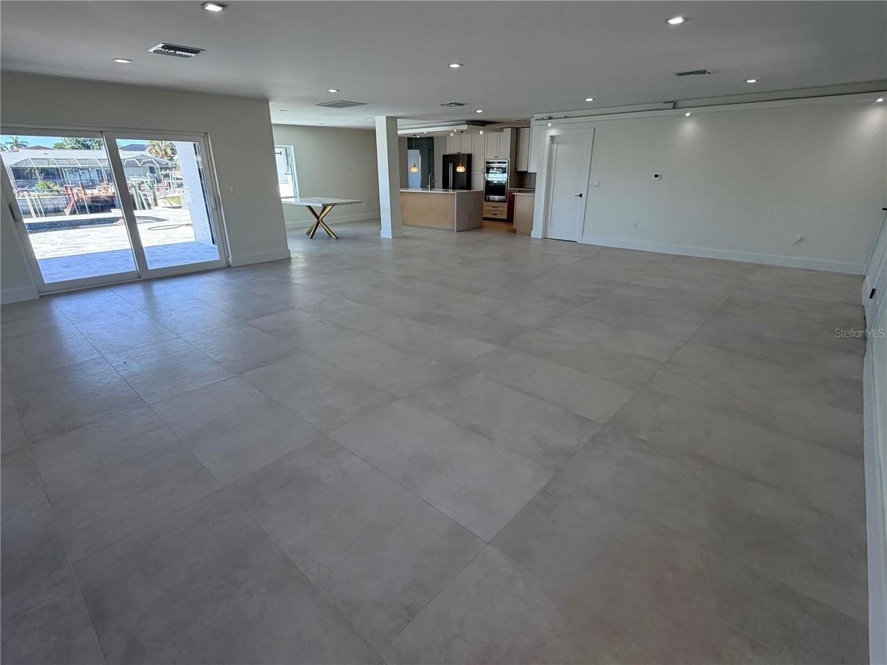 3918 Doral Dr - Photo 7 of 21