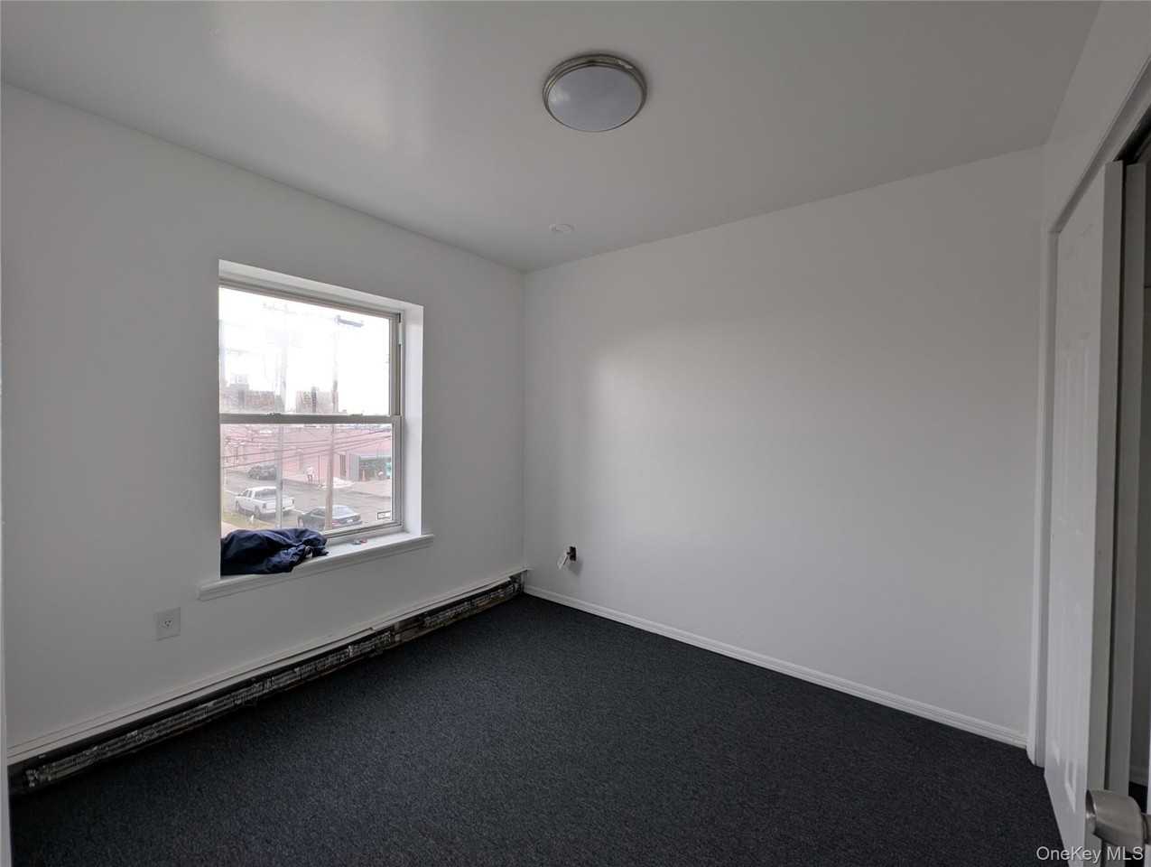 528 Beach 32nd St Unit 3 #3