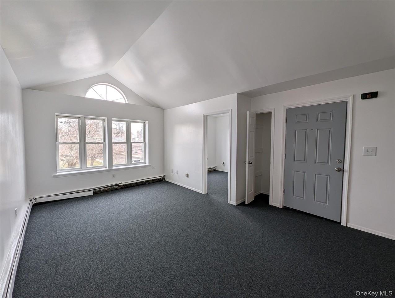 528 Beach 32nd St Unit 3 #3 - Photo 5 of 15