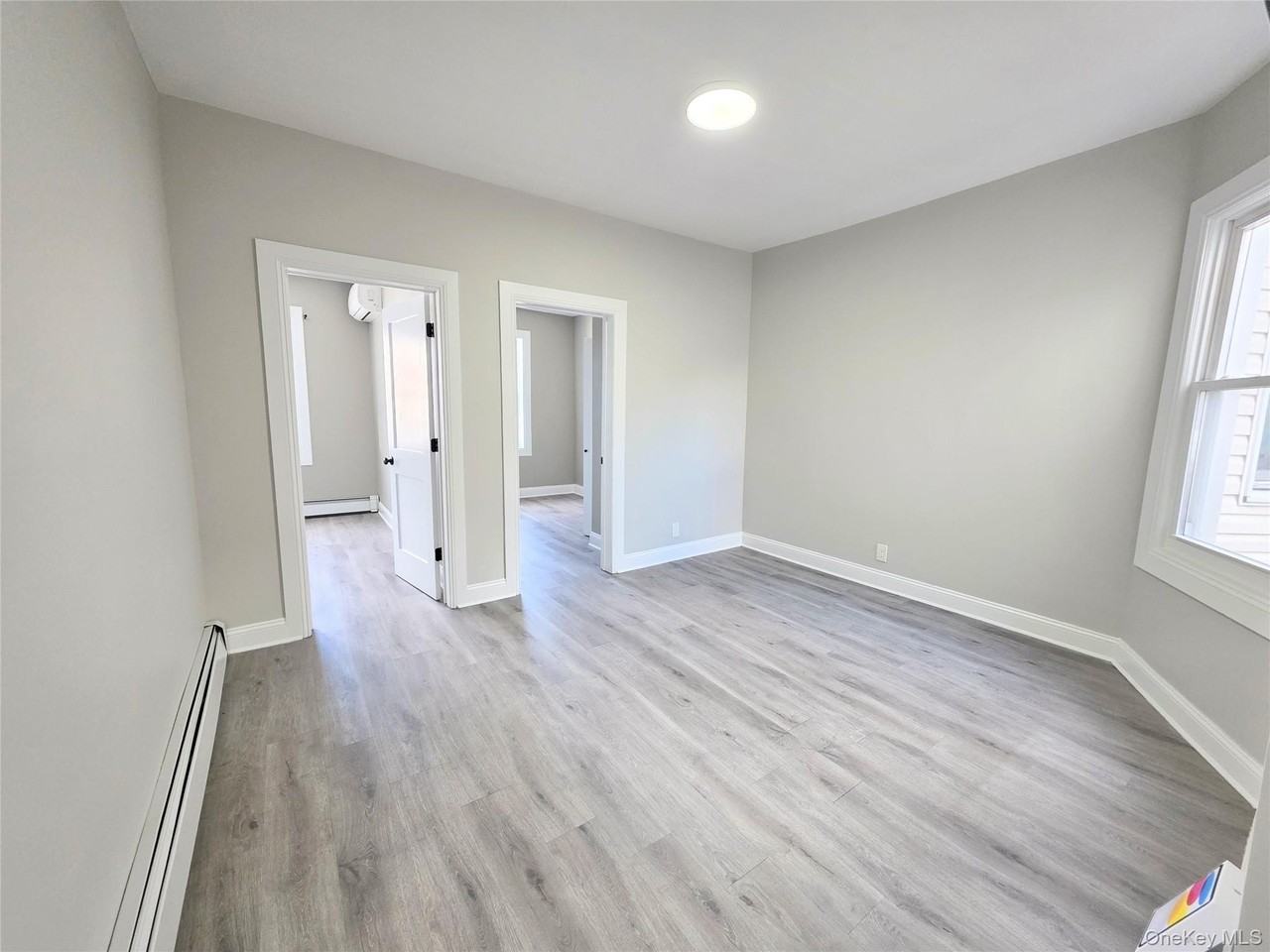 147 Jericho Tpke Unit 2 #2 - Photo 4 of 9