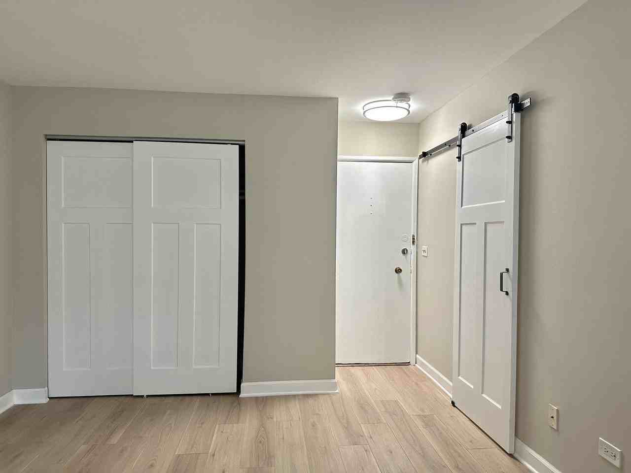 2629 N Hampden Ct Apt 212 #212 - Photo 7 of 14