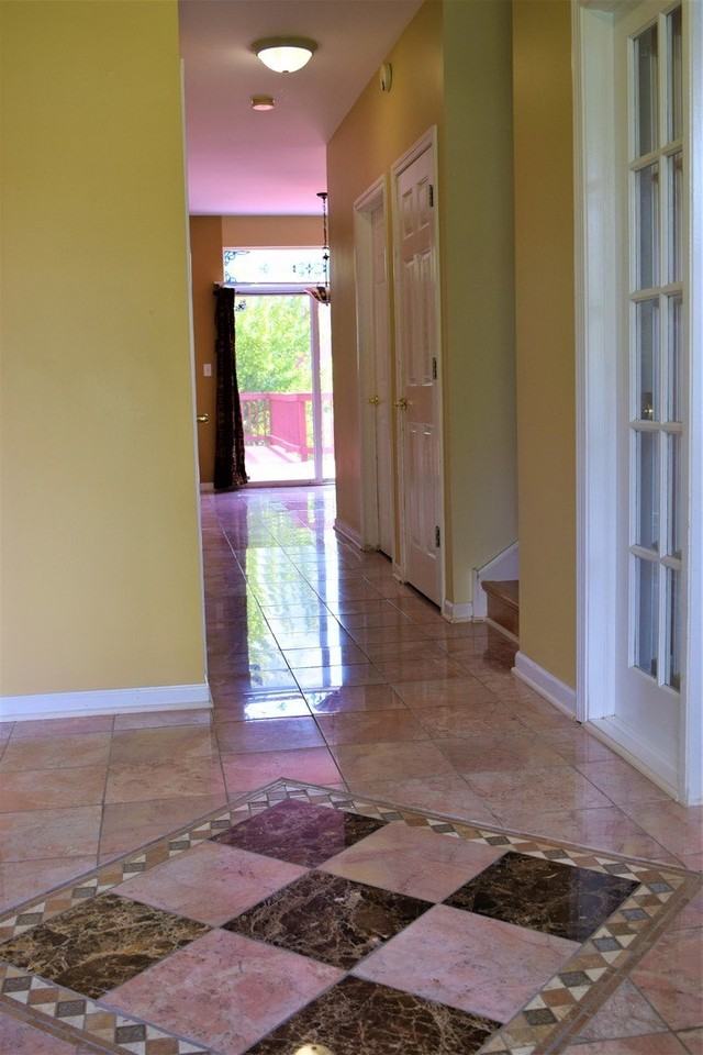 2480 Lehman Dr - Photo 3 of 14