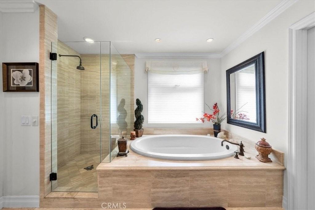 504 Avocado Ave - Photo 7 of 20