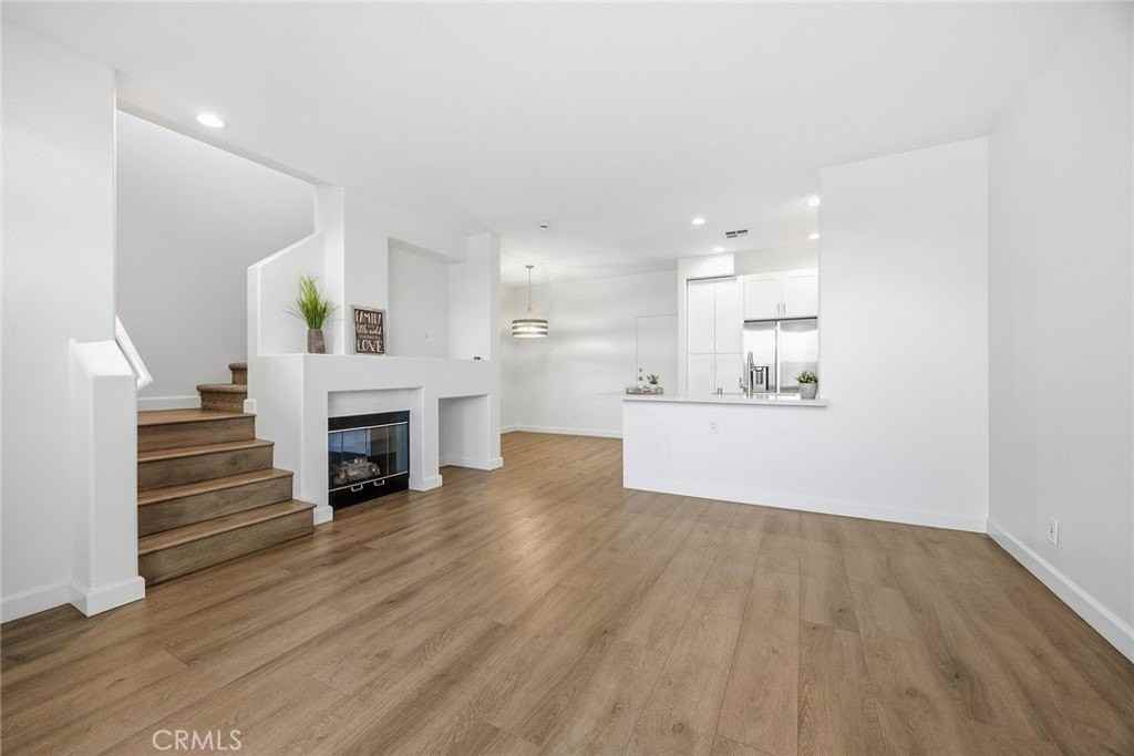 876 S Yellowstone Way - Photo 7 of 25