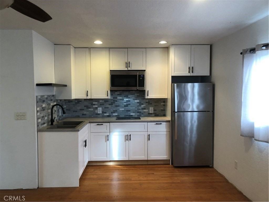 4488 Hillside Ave - Photo 3 of 8