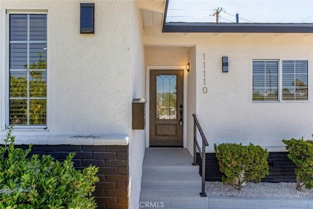 11110 Odell Ave - Photo 2 of 40