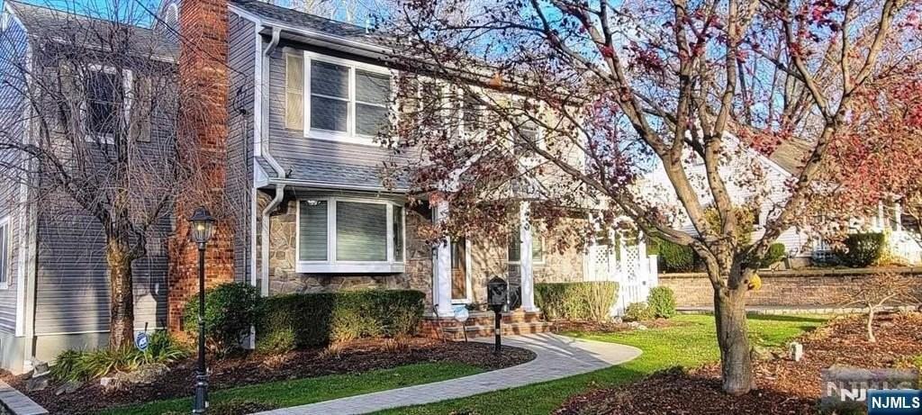 16 Zimmer Ave - Photo 2 of 37