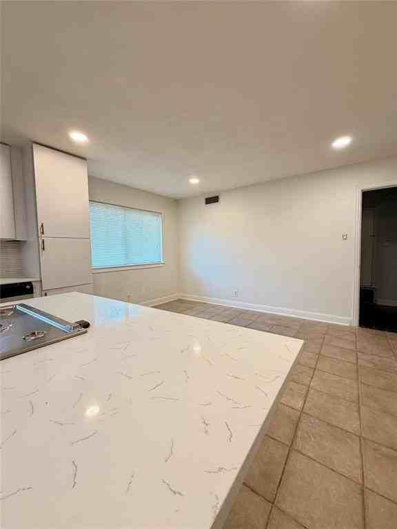 10242 Brockbank Dr - Photo 5 of 18