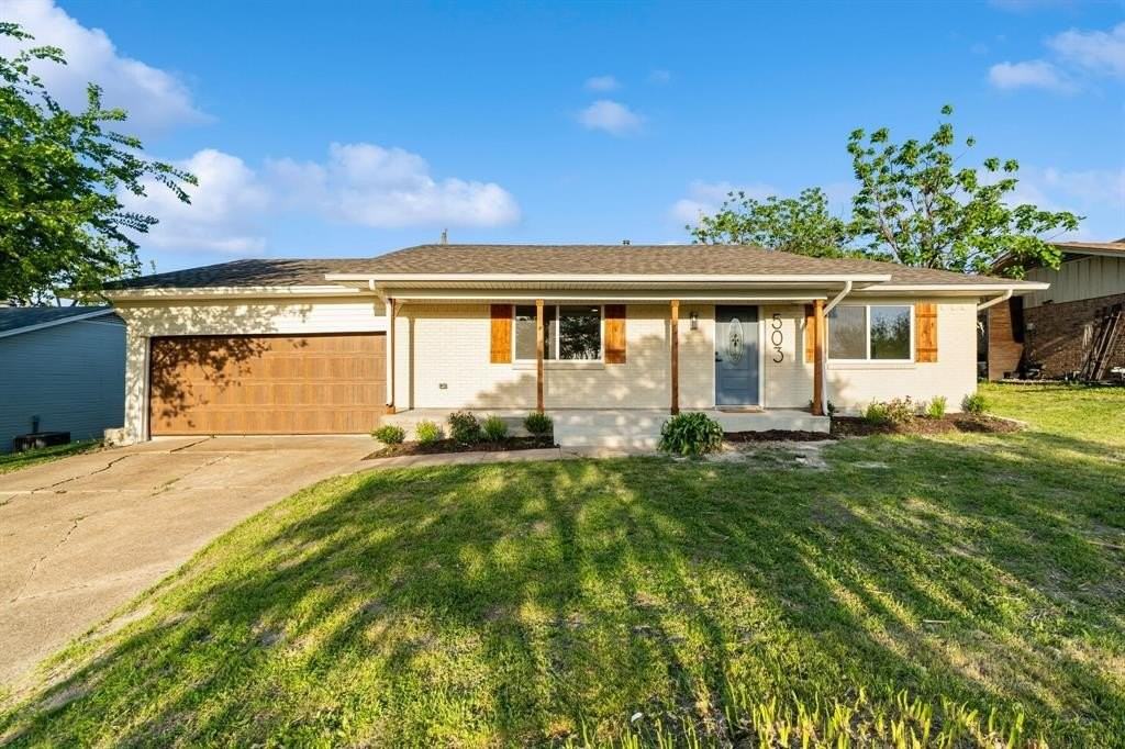 503 Rogers Way - Photo 3 of 25