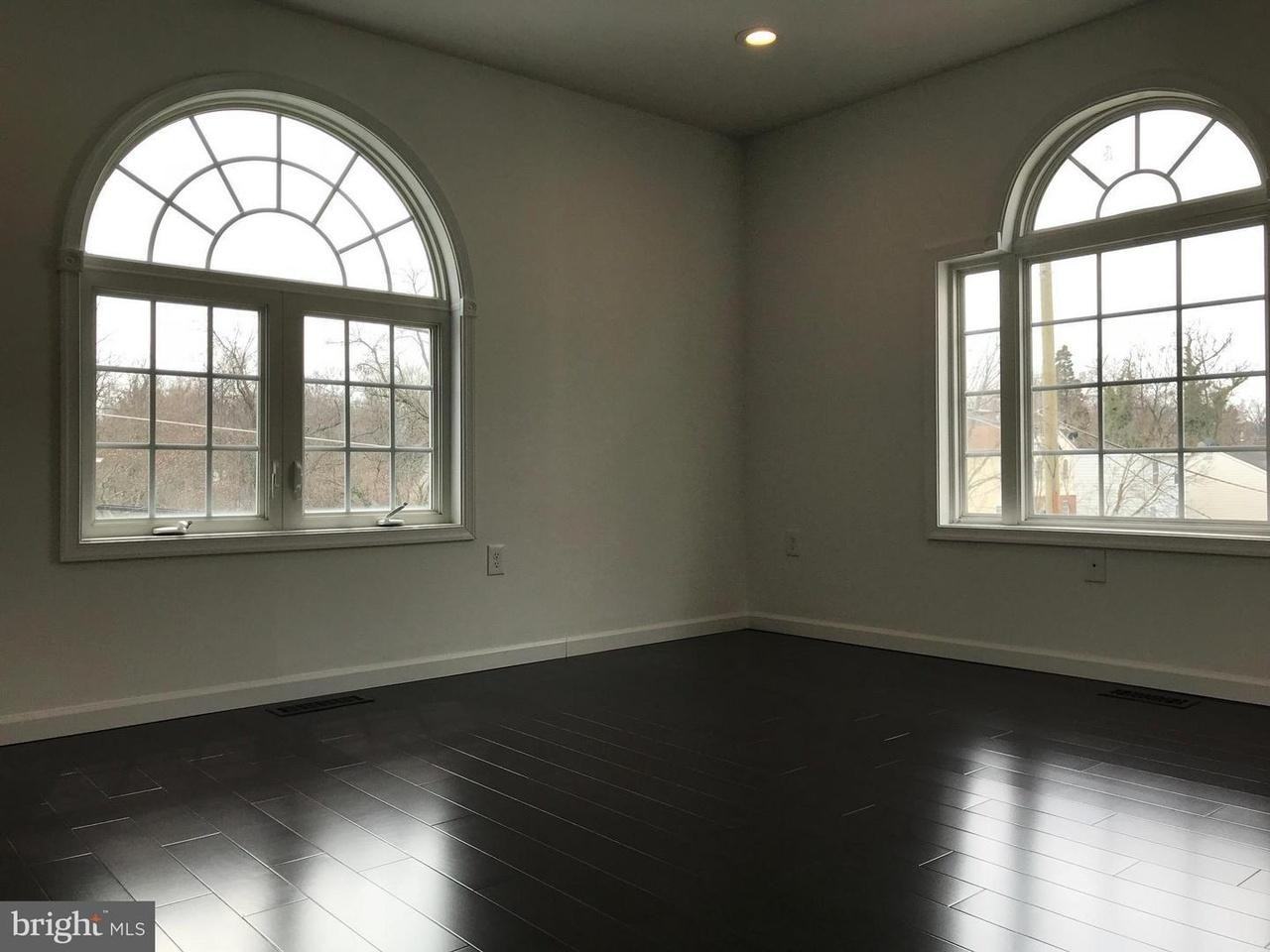 Burgundy St - Photo 7 of 14