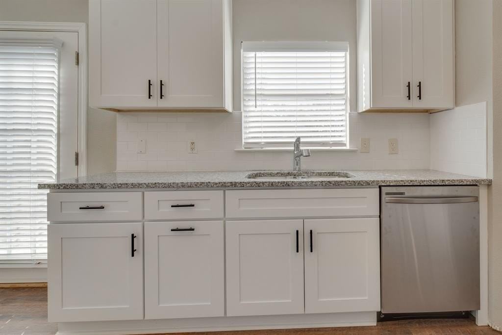 1029 Beechwood Dr - Photo 7 of 24