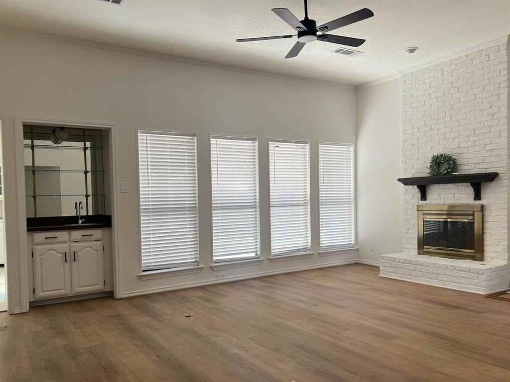 3642 Foxboro Ln - Photo 3 of 19