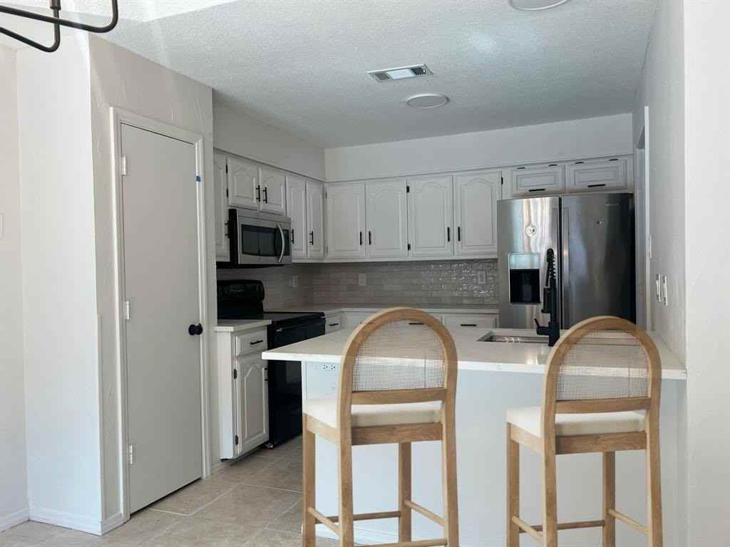 3642 Foxboro Ln - Photo 6 of 19