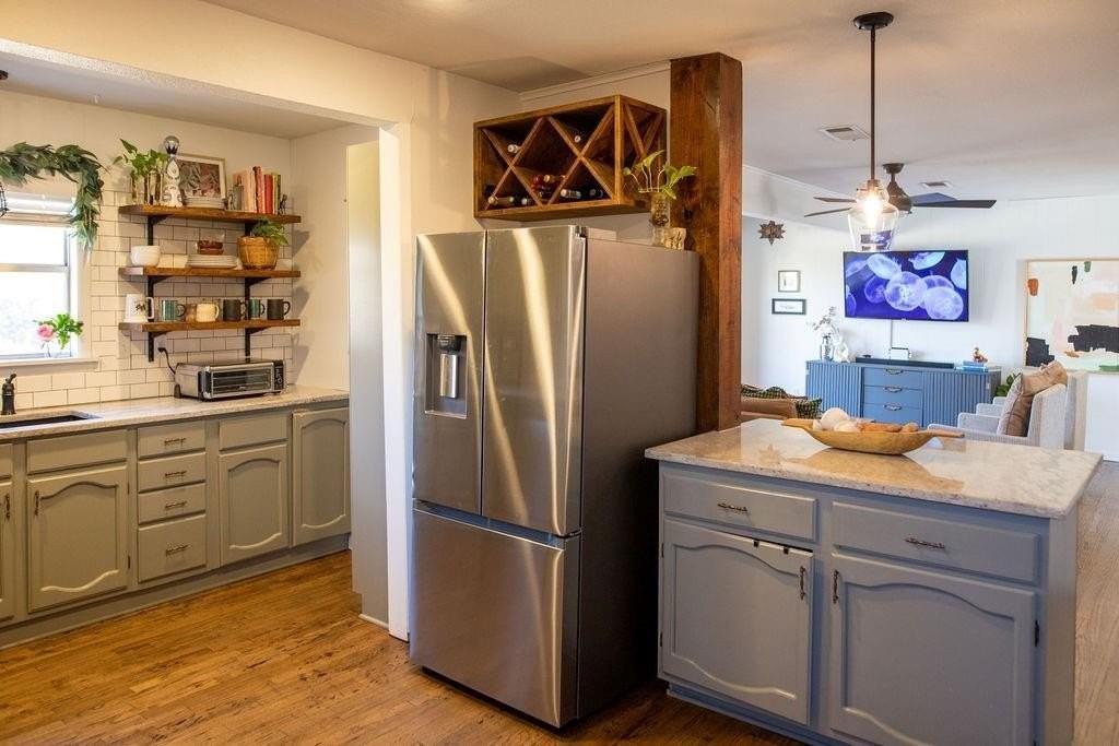 3770 Cornish Ave - Photo 3 of 23