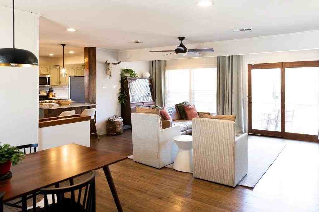 3770 Cornish Ave - Photo 7 of 23