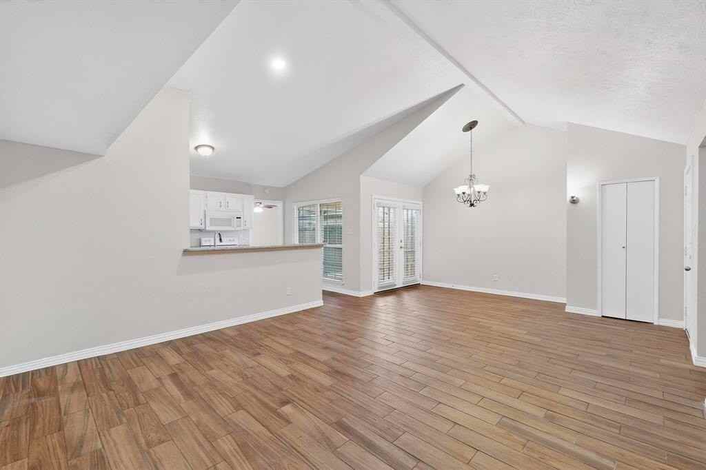 4629 Chapman St - Photo 4 of 25