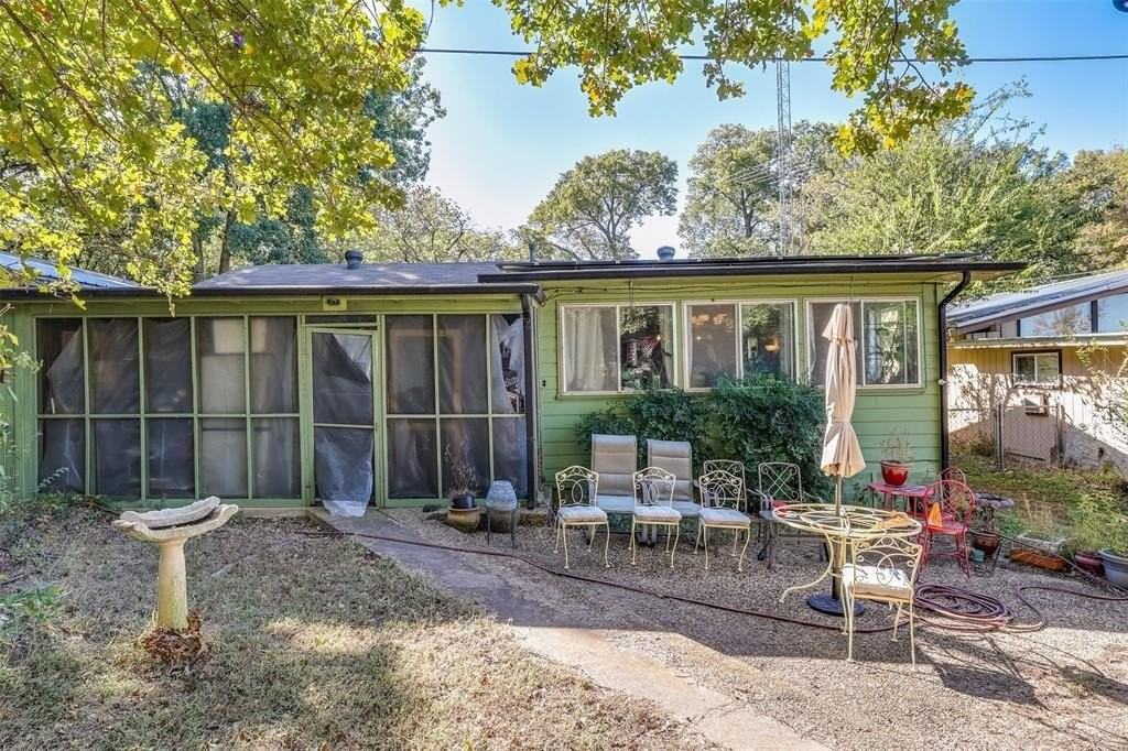 9849 Shawnee Ln - Photo 4 of 27