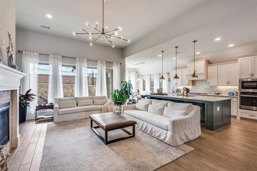 2241 Boboli Ct - Photo 4 of 25