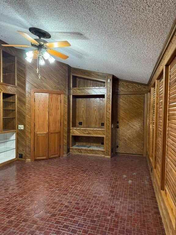 2309 Richwood Dr - Photo 6 of 17