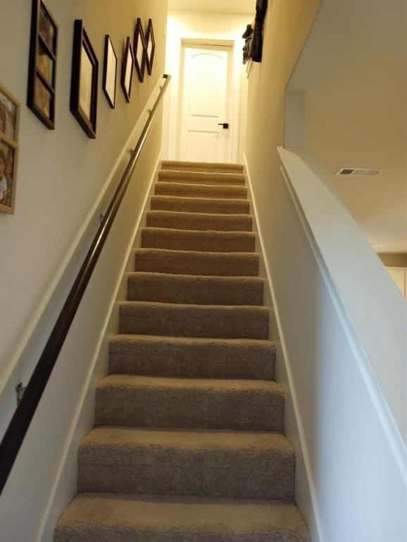 1328 Windermere Way - Photo 4 of 21