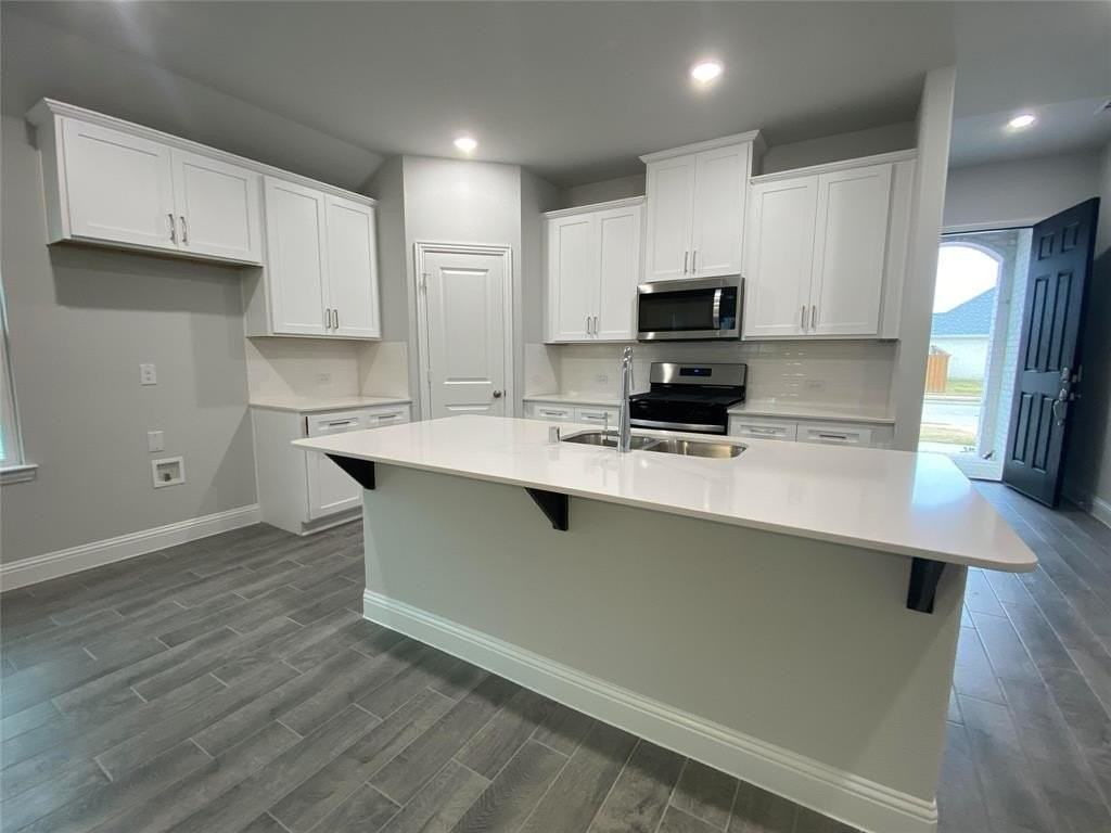 1205 Monestero Ln - Photo 3 of 18