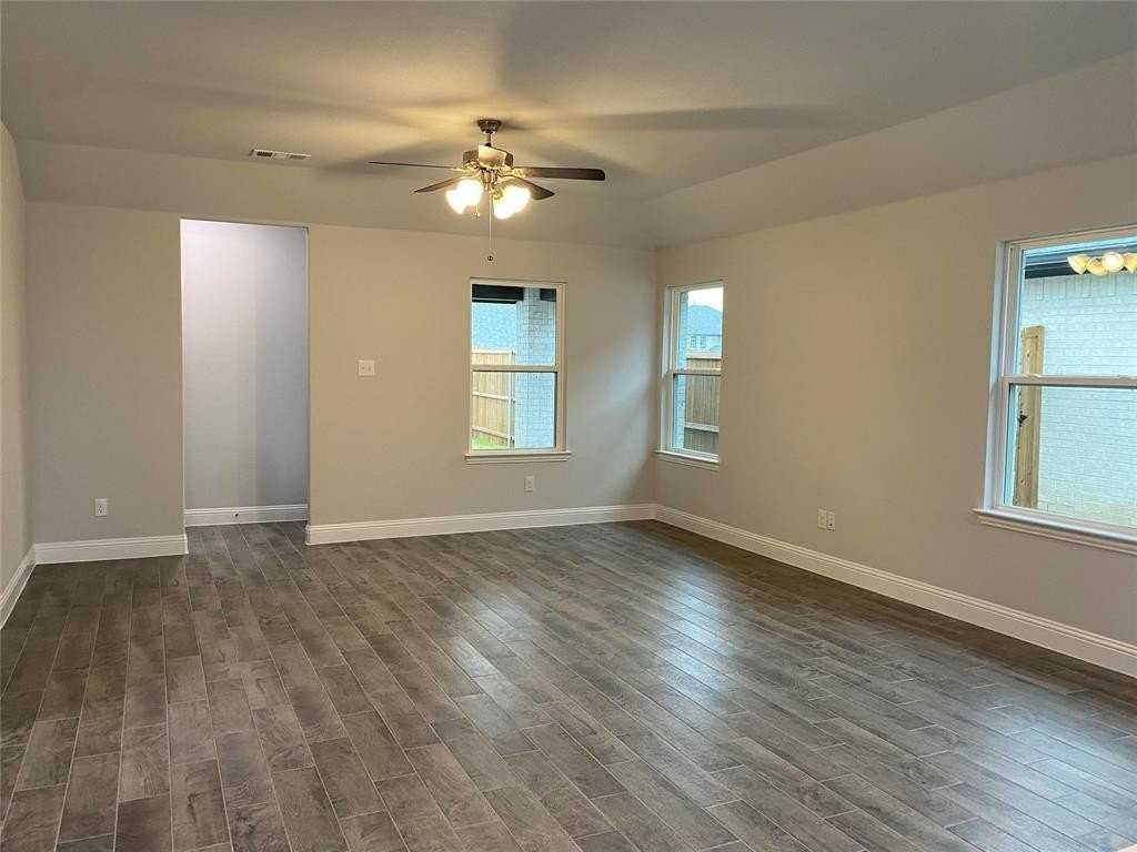 1205 Monestero Ln - Photo 5 of 18