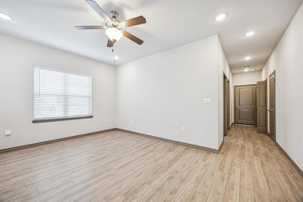 8714 Tudor Pl - Photo 3 of 18